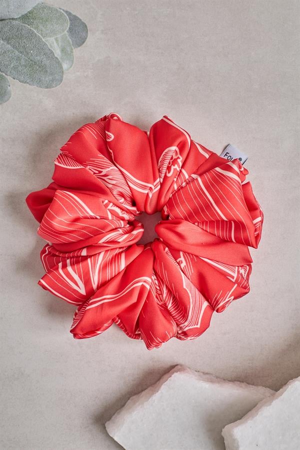 Carmine Plea Drawstring Scrunchie