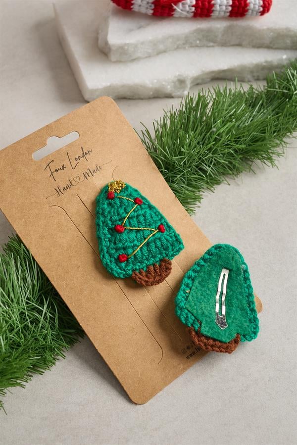 Lighted Christmas Tree Crochet Clips
