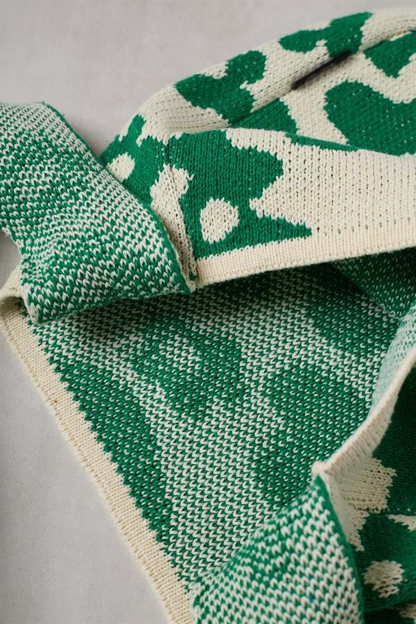 Green Daisy Knitted Tote Bag
