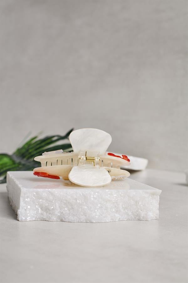 White Claw with Fish