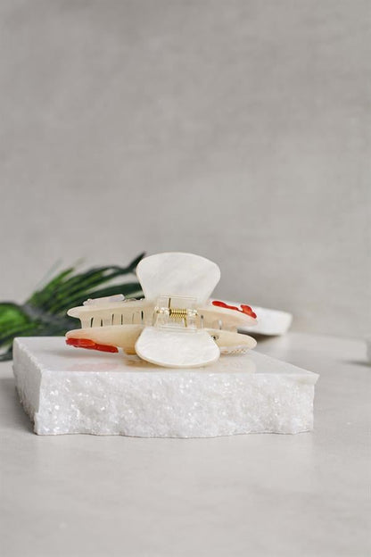 White Claw with Fish