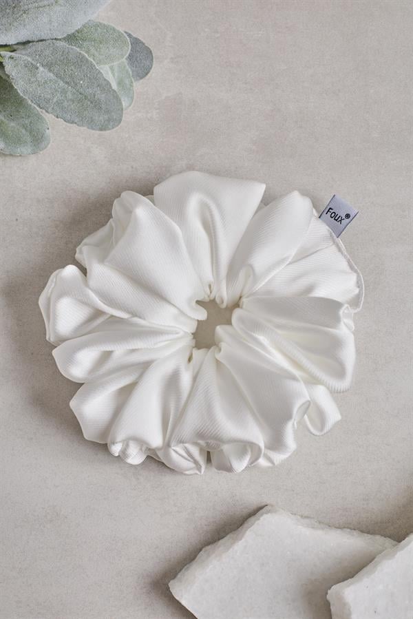 White Plea Drawstring Scrunchie