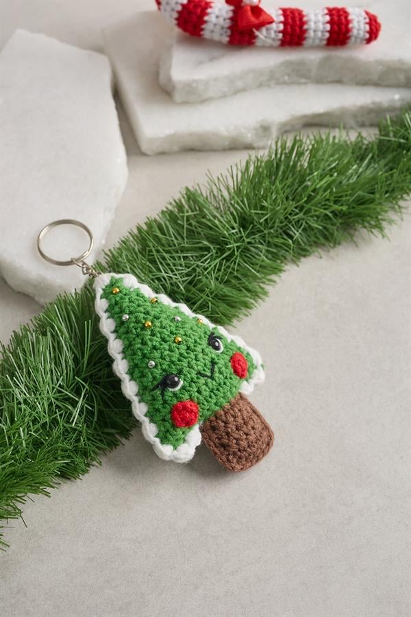 Pine Tree Knitted Keychain