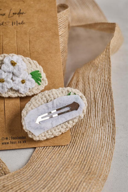 Wreath Cream Crochet Clips