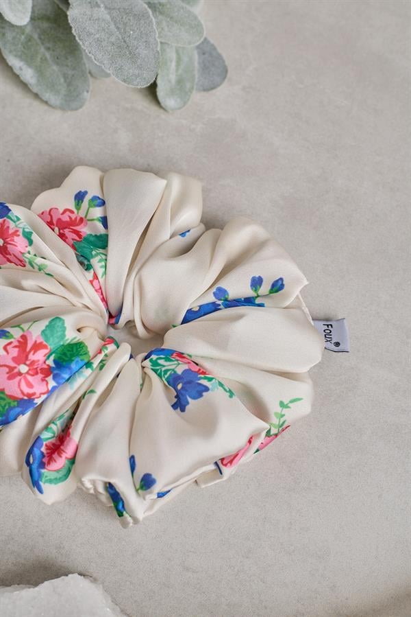 Garden Plea Gathered Scrunchie