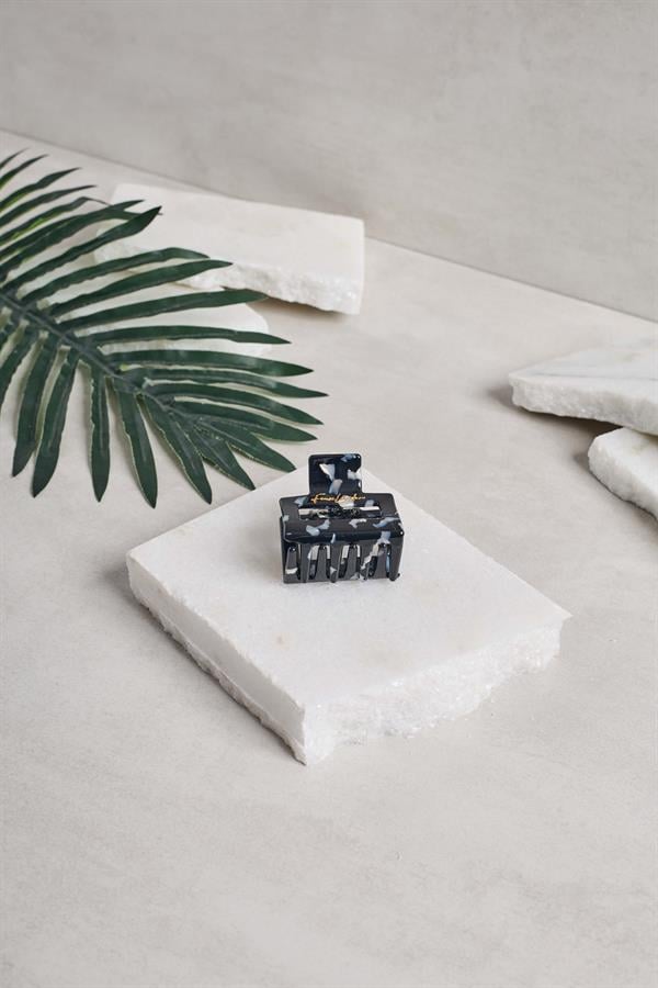 Square Black Acetate Claw
