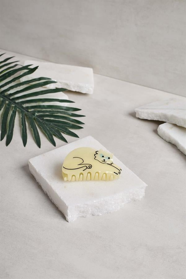 Unique Acetate Claws