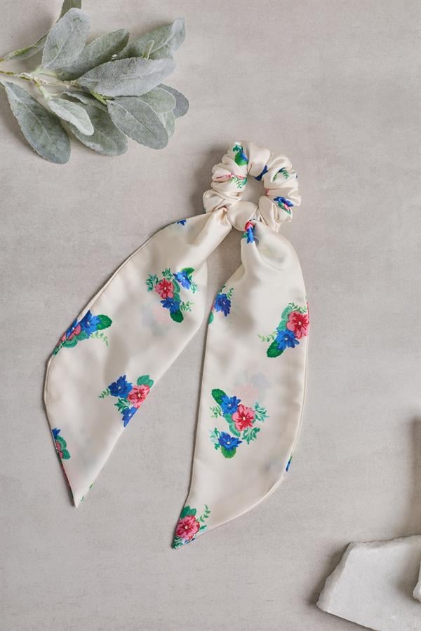 Tailed Garden Scrunchie