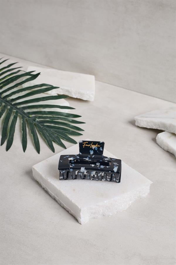 L Rectangular Black Acetate Claw