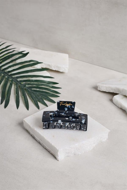 L Rectangular Black Acetate Claw