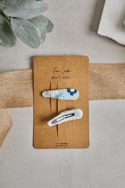 Daisy Blue Embroidered Crochet Clips
