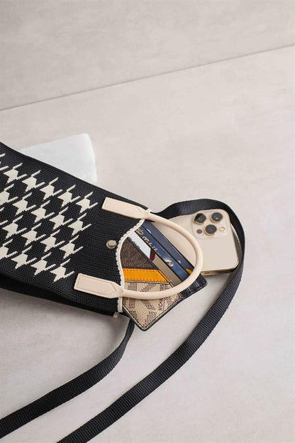 Black Crow's Foot Bag