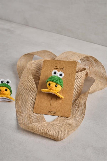 Chick in Green Hat Crochet Clips